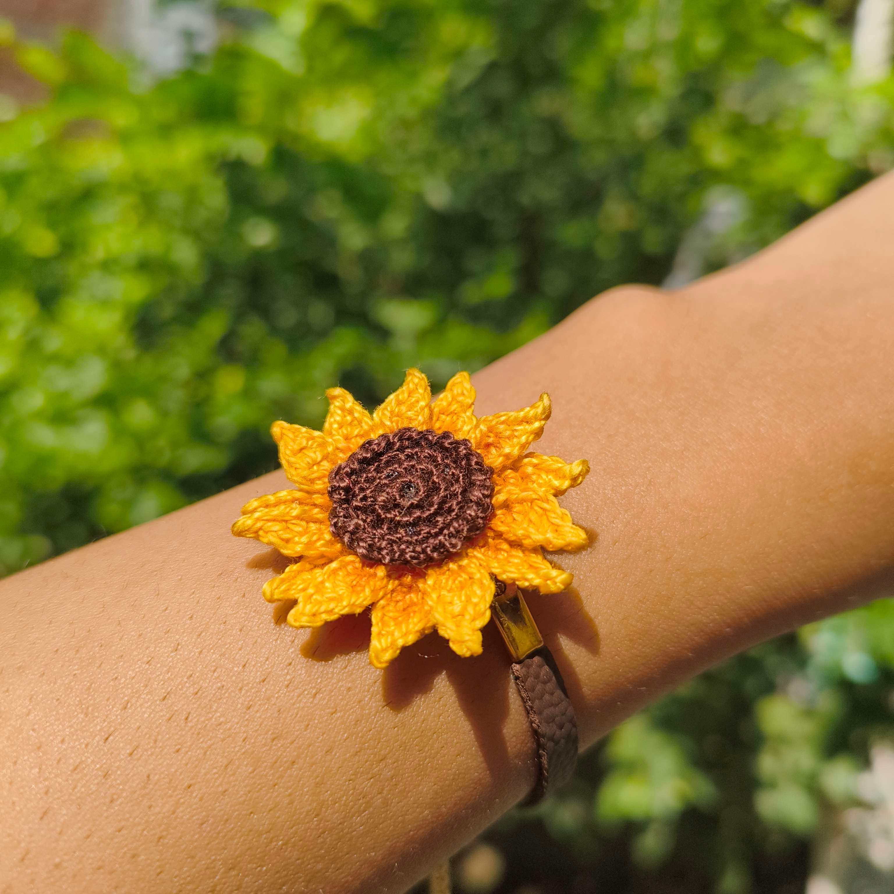 Sunflower bracelet with thin leather (synthetic) straps - Thumbnail 2
