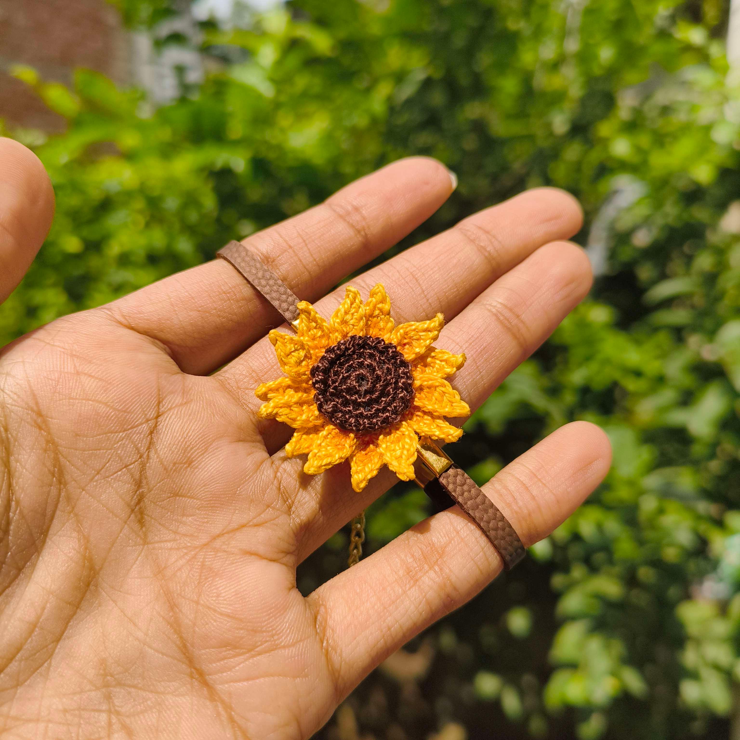 Sunflower bracelet with thin leather (synthetic) straps - Thumbnail 3